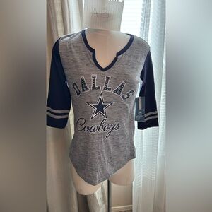 NWT!!!Dallas Cowboys Women's Sandra 3/4-Sleeve Notch Neck T-Shirt